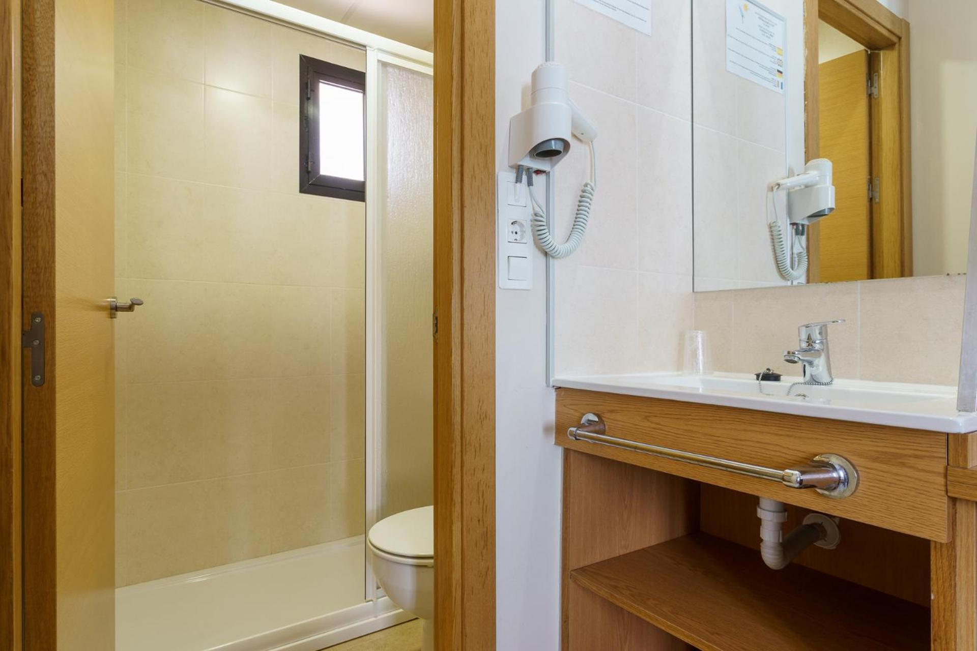 Hostal Costabella Powered By Faro Homes Фуэнхирола Номер фото
